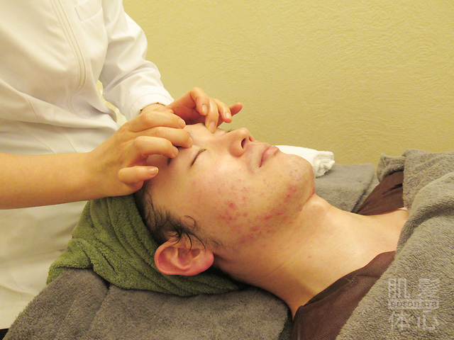 本気のメンズ美容フェイシャルサロンをお探しなら、東京 からだのことならへ｜男性の乾燥肌・ニキビ肌・カミソリ負け・テカリ肌・ザラザラ肌・薄毛の悩みの改善に「ヒト幹細胞と植物幹細胞による」メディカル系フェイシャルエステケア