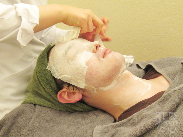 本気のメンズ美容フェイシャルサロンをお探しなら、東京 からだのことならへ｜男性の乾燥肌・ニキビ肌・カミソリ負け・テカリ肌・ザラザラ肌・薄毛の悩みの改善に「ヒト幹細胞と植物幹細胞による」メディカル系フェイシャルエステケア