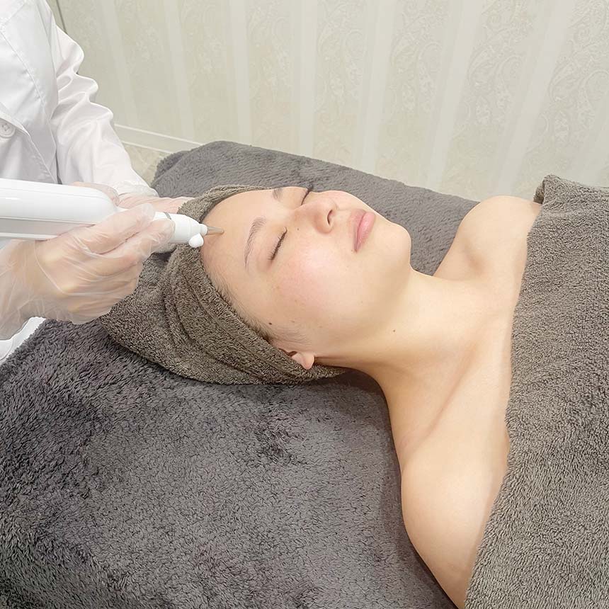 iPS BioCellCare AnnaCarna アンナカルナ【シミケア専科 プラズマ O:Celloオセロ 併設】 ≪高濃度ヒト幹細胞培養液/iPSフェイシャルエステサロン≫ 肌質改善☆年齢肌☆小顔矯正☆シミ取り専門◆シミ取り放題×プラズマミストシャワーコースが人気◆芸能人ご用達コスメ「リアボーテ」正規取扱店◆リアボーテクレアスキン化粧品・リアボーテグランスキン化粧品・リアボーテシェリースキン化粧品・エキスパートローション・リアムール・健美草｜口コミ・効果・使い方・ビフォーアフター・動画・写真・方法・通販・ネット販売・対象外商品★港区 南青山 銀座線 外苑前駅★青山一丁目駅★個室完備